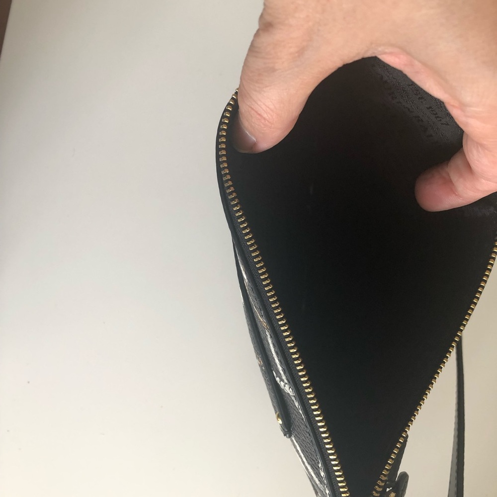 Bag - Picture 2 of 2